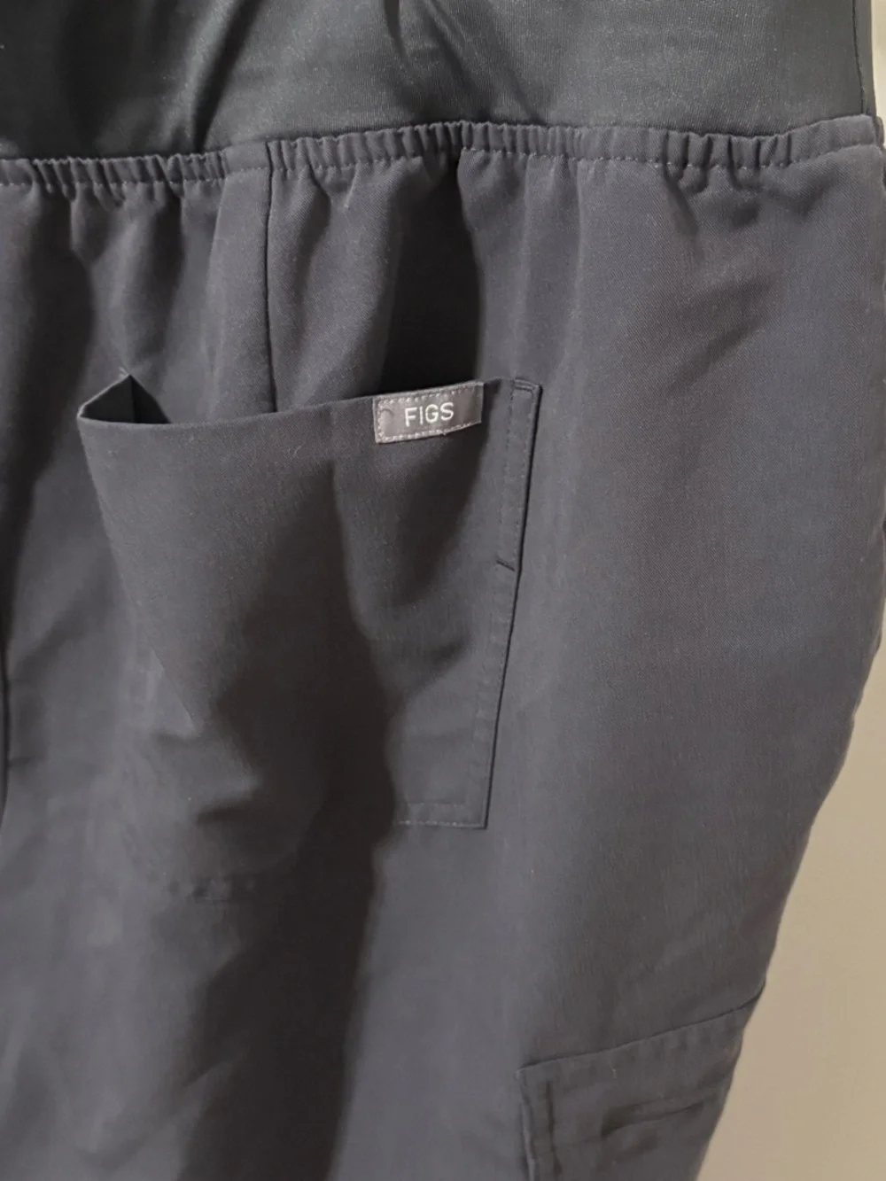 Figs Men's Charcoal Joggers with Red Drawstring